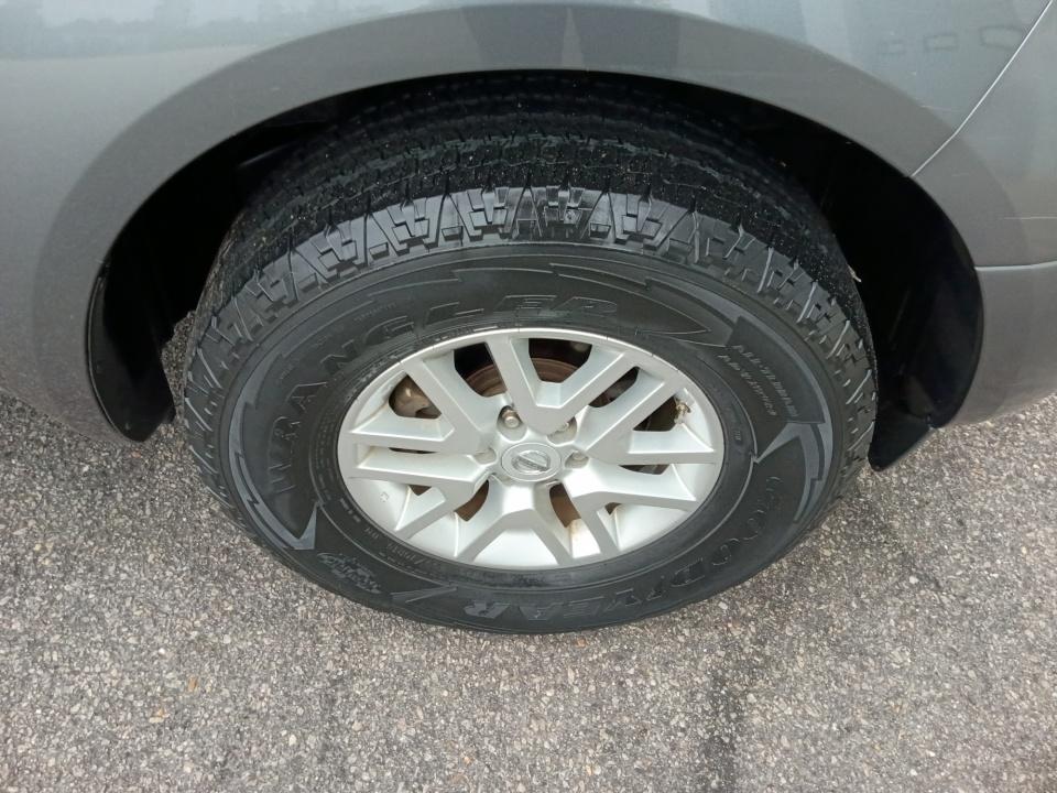 2016 Nissan Frontier SV