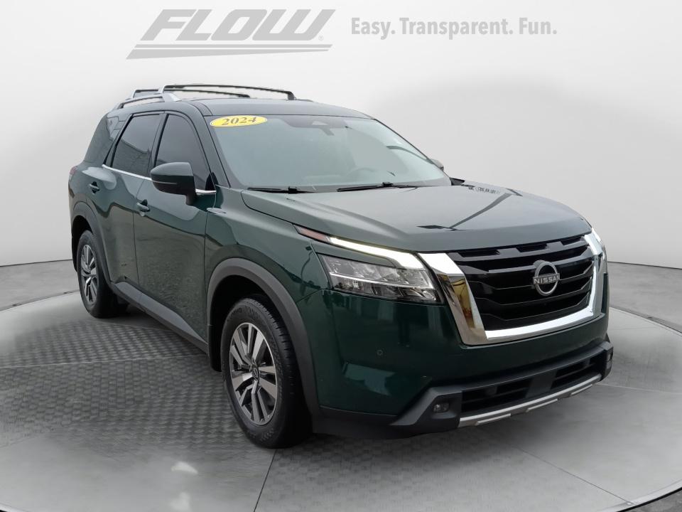 2024 Nissan Pathfinder SL