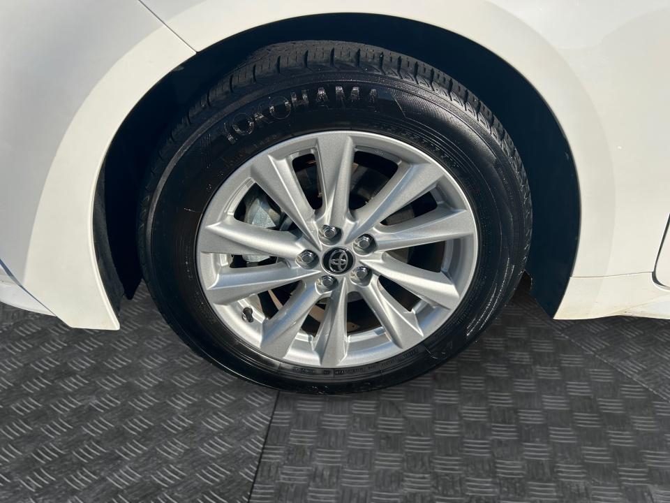 2025 Toyota Corolla Hybrid XLE