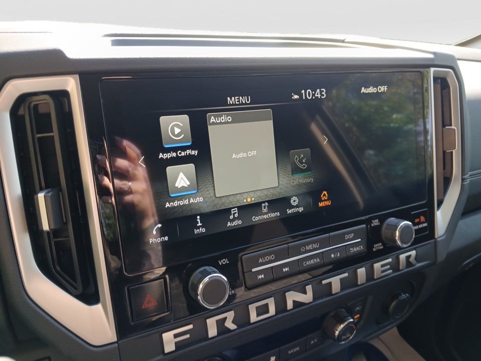 2025 Nissan Frontier SV