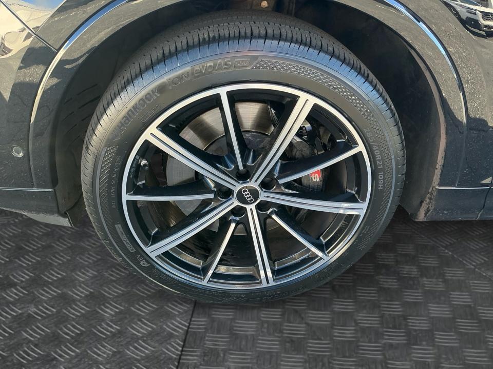 2023 Audi SQ7 Prestige