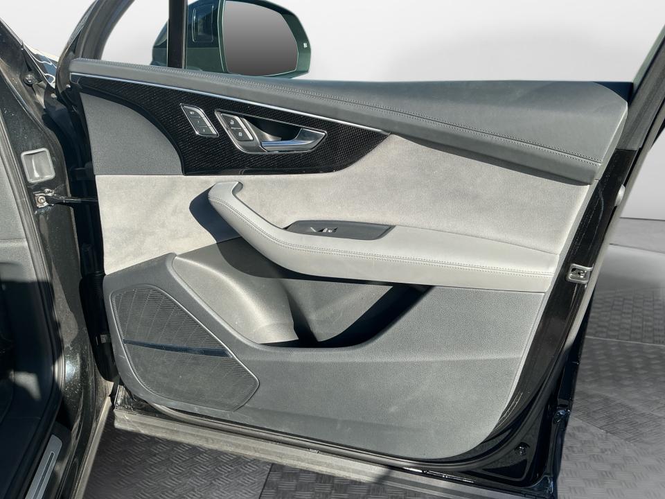 2023 Audi SQ7 Prestige