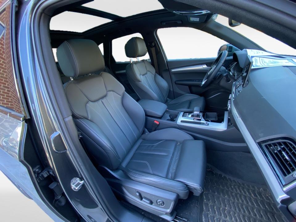 2024 Audi Q5 S line Premium