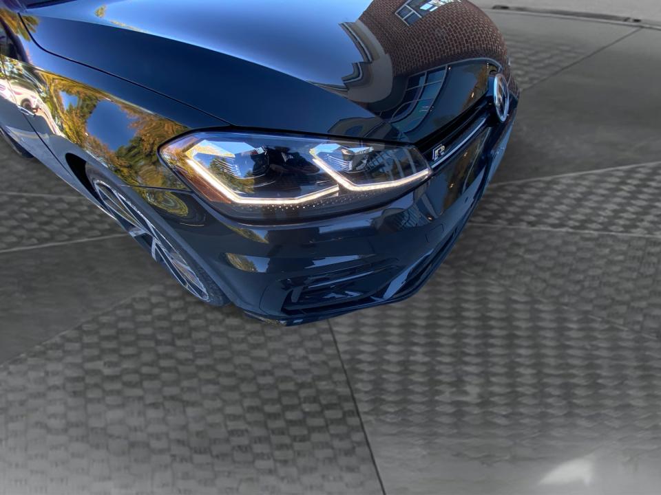 2018 Volkswagen Golf R 2.0T w/DCC & Navigation