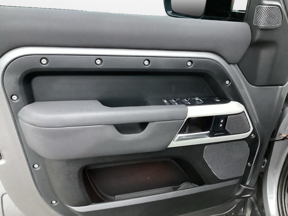 2023 Land Rover Defender S