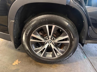 2017 Toyota Highlander LE