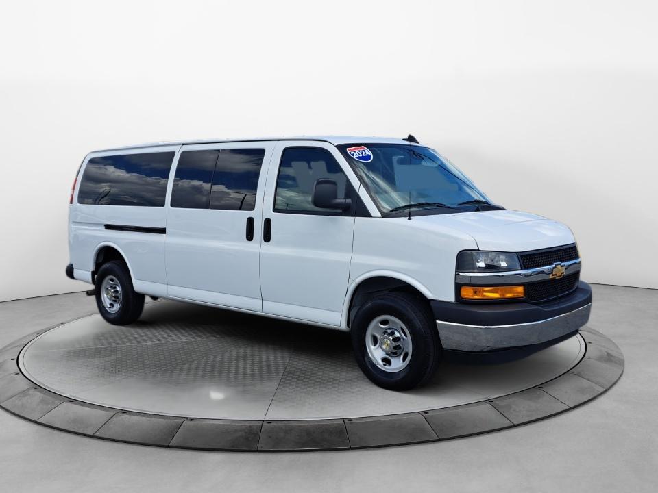 2024 Chevrolet Express Passenger RWD 3500 Extended Wheelbase LT