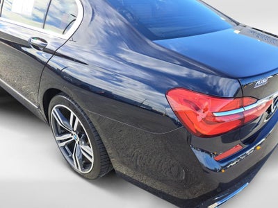 2016 BMW 750i 750i