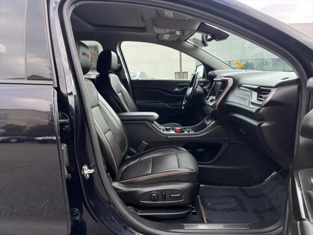 2022 GMC Acadia AT4