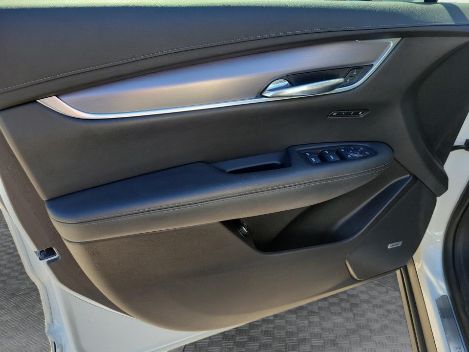 2023 Cadillac XT6 AWD Luxury