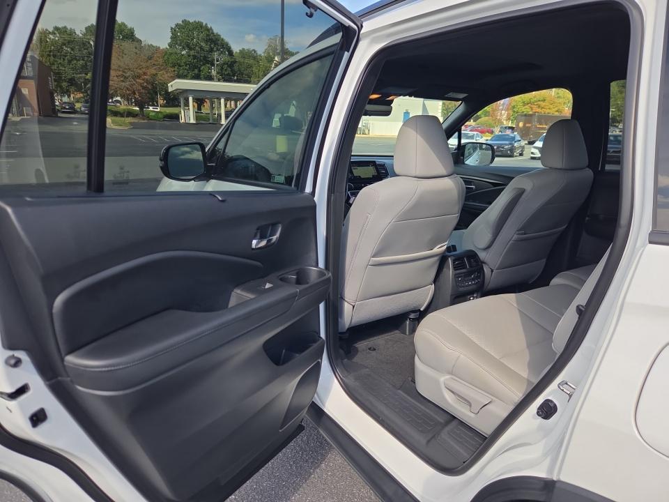 2021 Honda Passport Elite