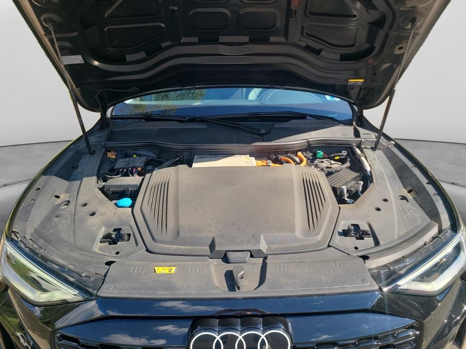 2024 Audi Q8 e-tron Premium