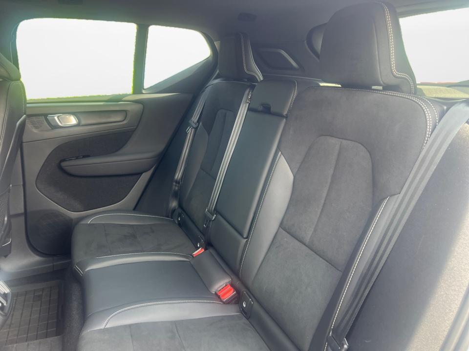 2021 Volvo XC40 R-Design